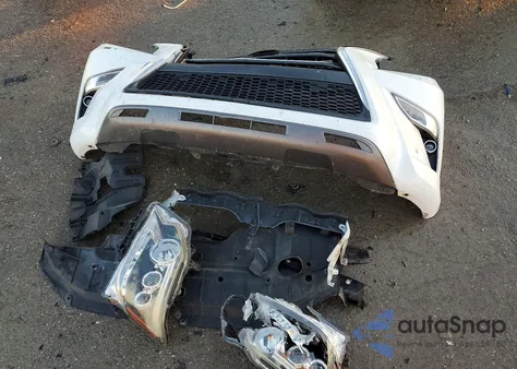 2015 Lexus Gx 460 z USA, uszkodzony, nr VIN JTJBM7FX2F5110731